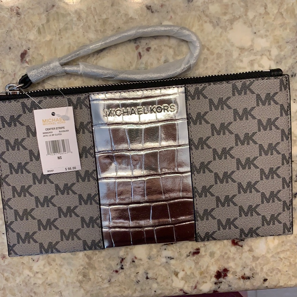 Michael Kors Wristlet